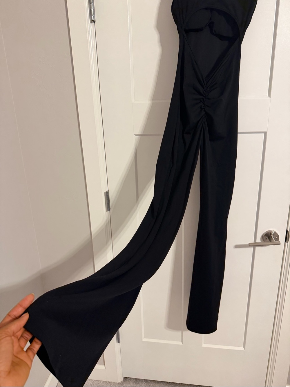 Black V Cutout Ruched Flare leg Jumpsuit Size M - Picture 9 of 13
